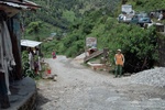 등산을 위한 초입 마을 - 나야푸르